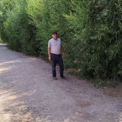 AHMADJON ESHNIYOZOV